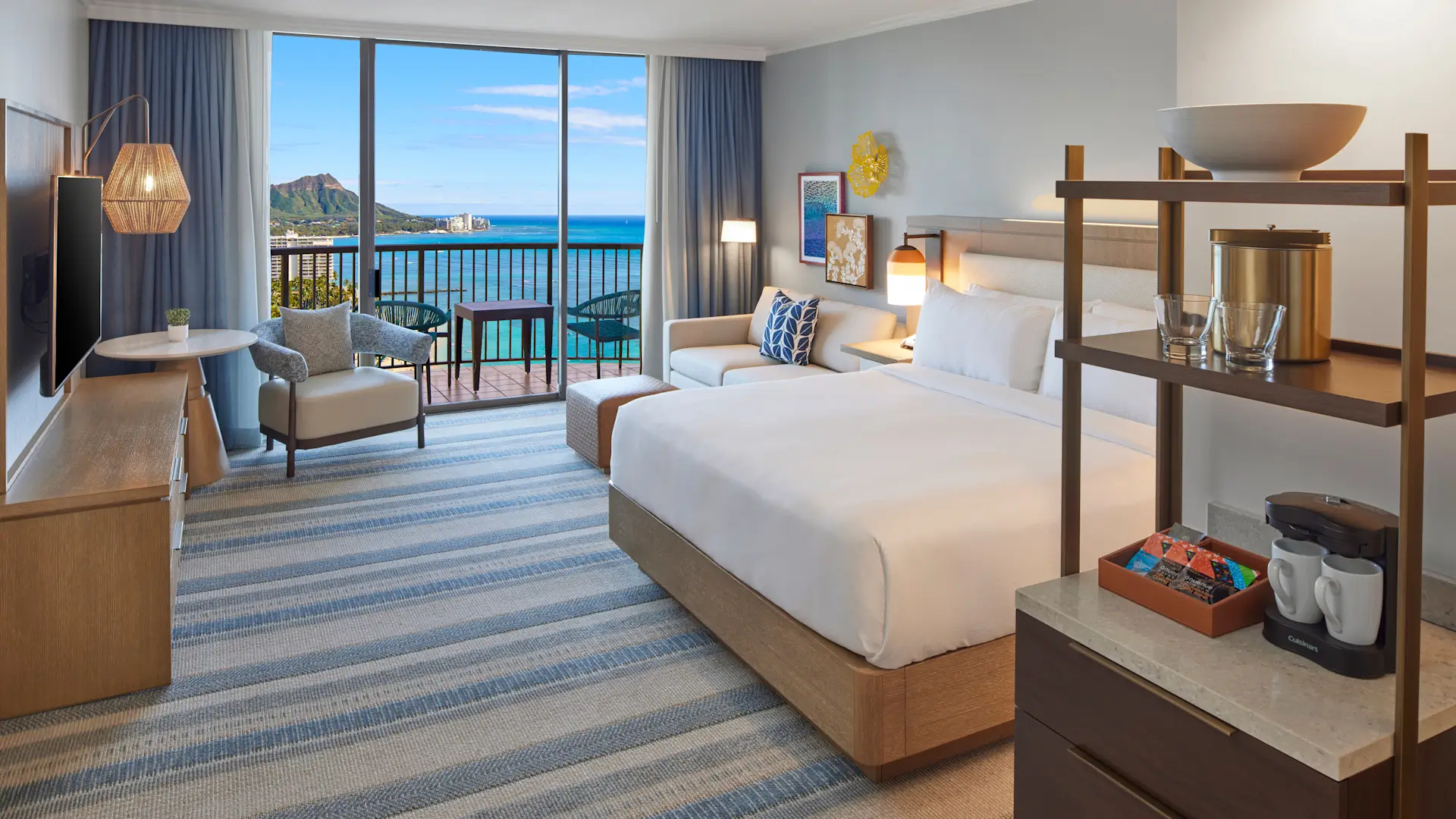 Hilton Hawaiian Village Rainbow Tower